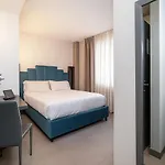 Hotel Hotiday Porto 3*