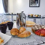 Hotel Hotiday Porto
