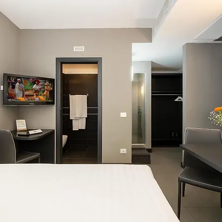 Hotel Hotiday Porto 3*
