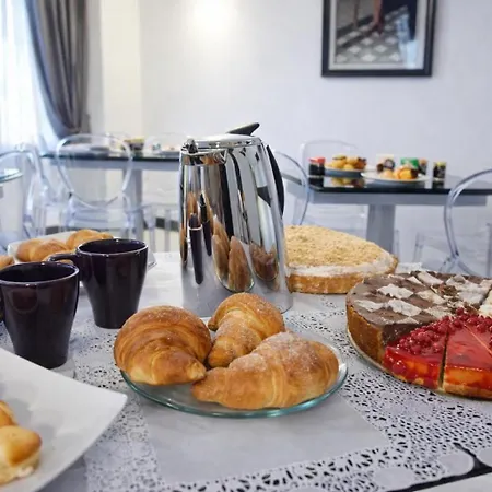 Hotel Hotiday Porto