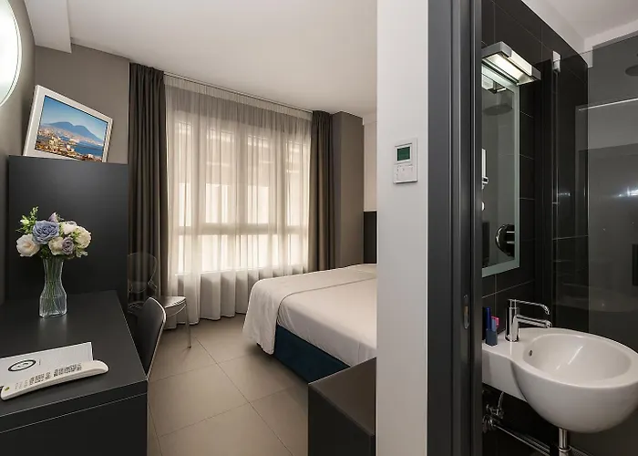 Hotiday Porto Hotel 3*